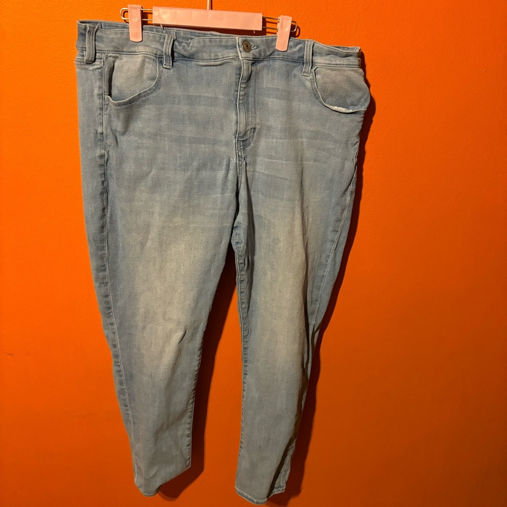 AE Next Level Stretch Light Wash Jeggings Size 22